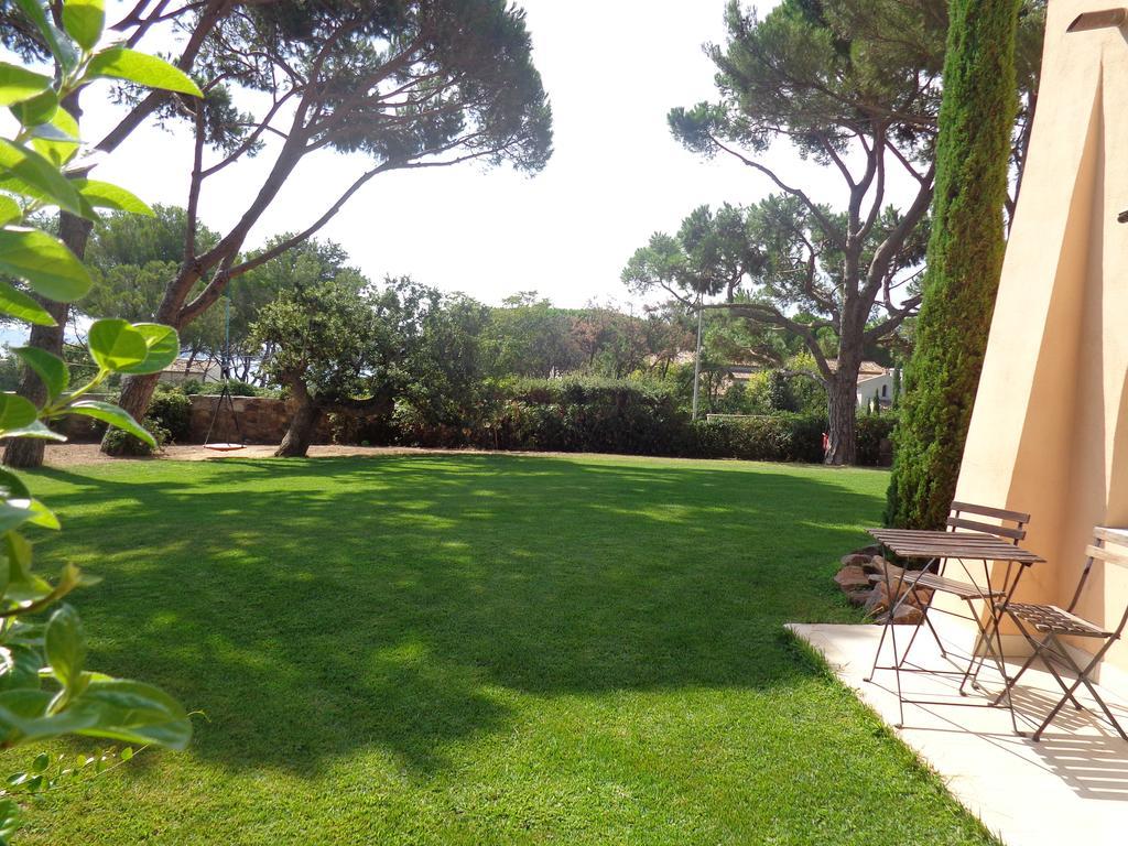 Appartement Villa Angelina Grimaud Exteriör bild