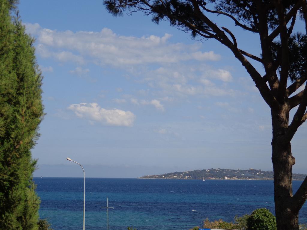 Appartement Villa Angelina Grimaud Exteriör bild