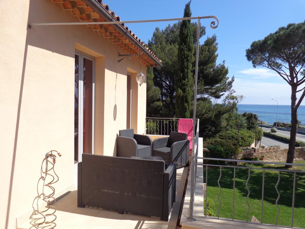 Appartement Villa Angelina Grimaud Exteriör bild