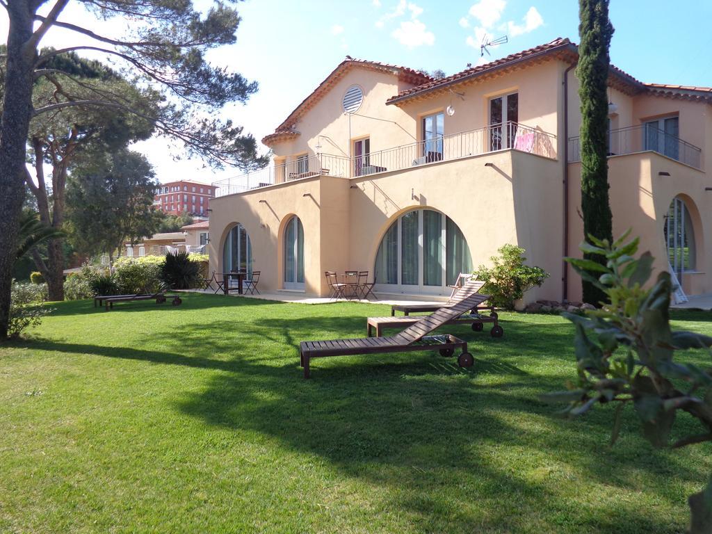 Appartement Villa Angelina Grimaud Exteriör bild